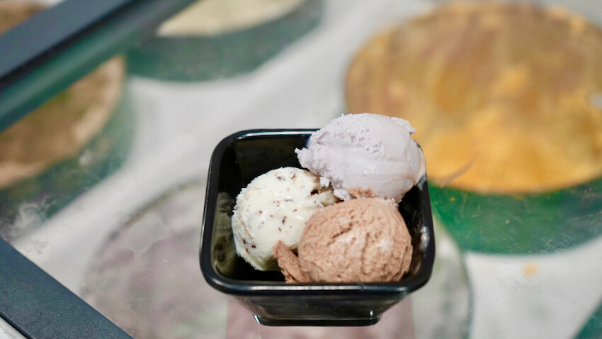 [林口美食] 熟度精緻鍋物 林口中正店｜高CP值浮誇大肉盤／必點棉花糖叻沙湯＆熔岩瀑布起司牛奶鍋！