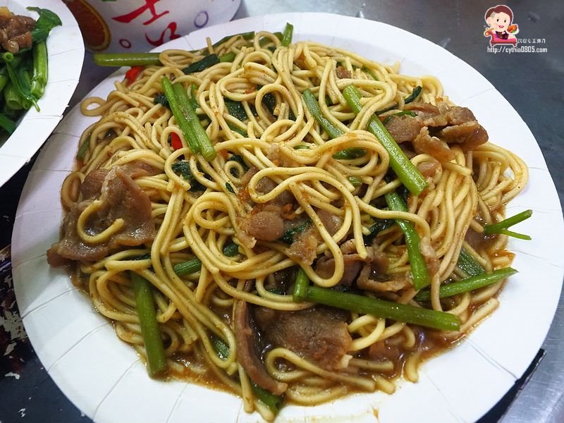 桃園蘆竹美食-南崁生炒羊肉-南崁路騎樓下超人氣宵夜,想吃可得排隊耐心守候 (邀約) @民宿女王芽月-美食.旅遊.全台趴趴走