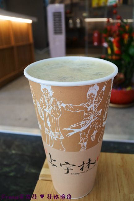 台南飲料【上宇林 （永康東橋店）】Q嚼手工粉角與嫩香布丁口感大升級.招牌紅龍鮮奶茶特殊茶韻層次香│葡萄柚綠│奇美醫院│永康飲料│永康區美食 - Fresa芙芮莎♥莎旅憶食