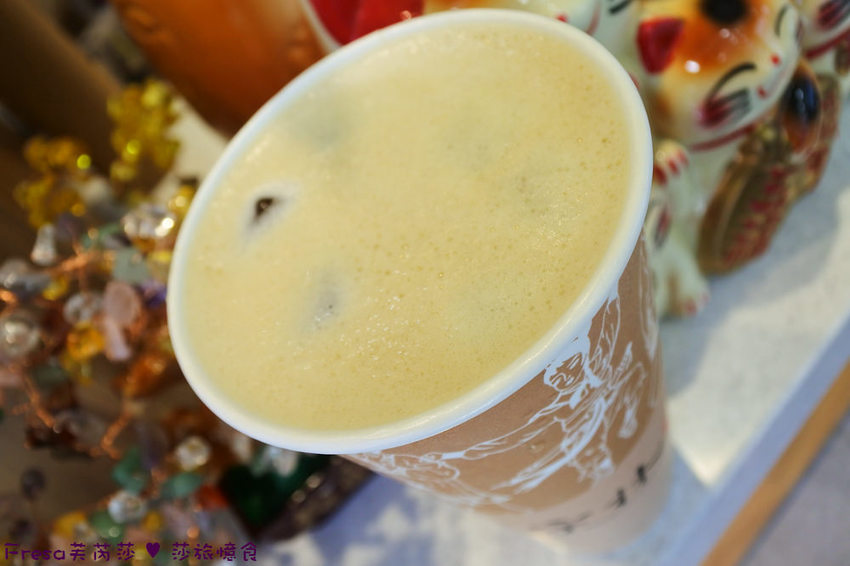 台南飲料【上宇林 （永康東橋店）】Q嚼手工粉角與嫩香布丁口感大升級.招牌紅龍鮮奶茶特殊茶韻層次香│葡萄柚綠│奇美醫院│永康飲料│永康區美食 - Fresa芙芮莎♥莎旅憶食