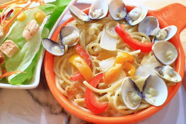 【蘆洲美食】調色盤早午餐-再訪率爆高！顛覆你舊有印象，讓你吃了還會想再來的早午餐店