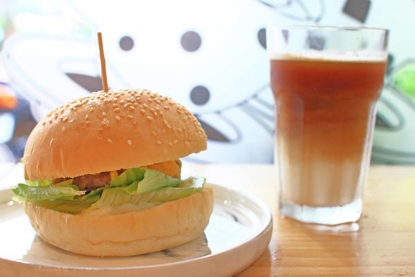 【蘆洲美食】調色盤早午餐-再訪率爆高！顛覆你舊有印象，讓你吃了還會想再來的早午餐店