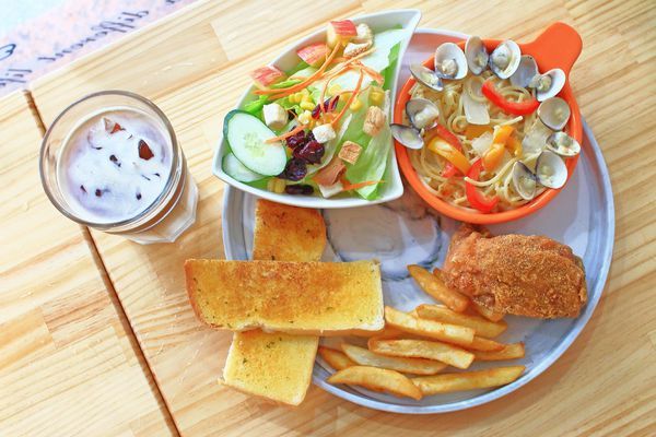 【蘆洲美食】調色盤早午餐-再訪率爆高！顛覆你舊有印象，讓你吃了還會想再來的早午餐店