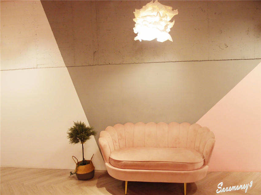 粉紅全家｜大坑情人橋對面便利商店,少女心噴發 - 達人Emily的播報台