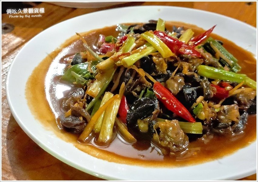 【台東美食】俩吆久景觀貨櫃.絕美夜景+原住民風味餐,一次滿足!