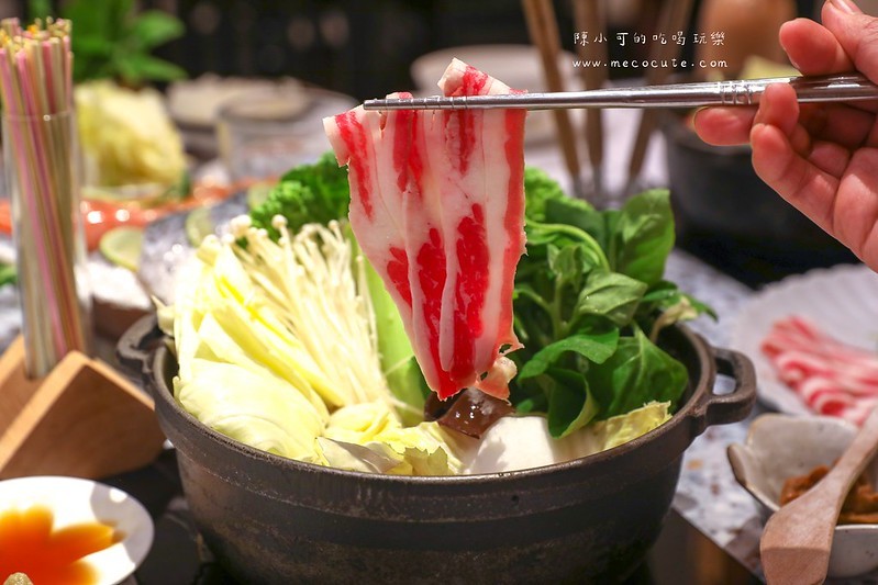 信義區火鍋,台北,台北優質火鍋,台北火鍋,台北火鍋推薦,小川火鍋,小川鍋物,小川鍋物信義店,小川鍋物新光三越A4店,小農火鍋,捷運市政府站美食,新光三越A4美食,海鮮火鍋 @陳小可的吃喝玩樂