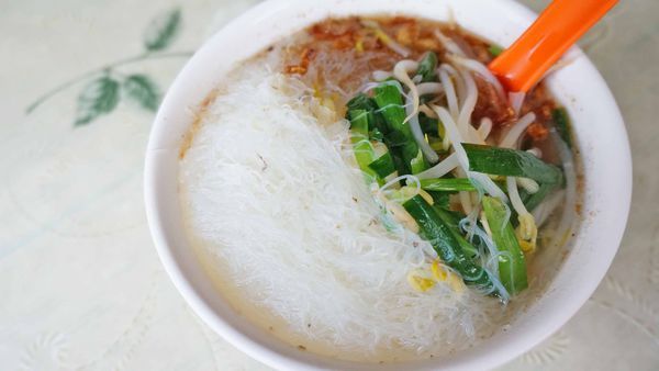 【台北美食】蓬萊國小麵店-沒有招牌沒有店名網路高評價的小吃店