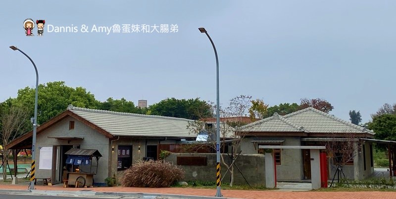 《新竹將軍村美食》翟九麵食館。在復古紅磚老屋建築內品嚐招牌肉燥乾麵眷村牛肉麵︱影片