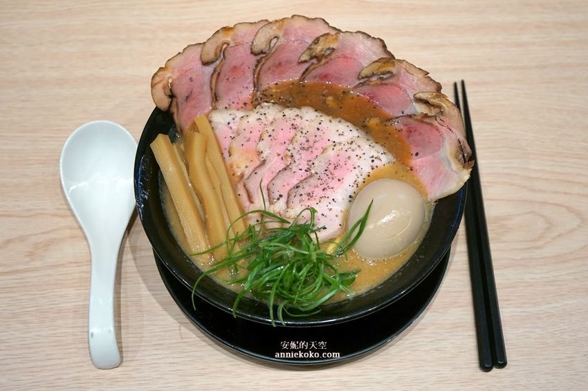 [頂溪站美食 辰拉麵]濃郁日系湯頭 充滿元氣讓人嘴角止不住上揚的溫暖系拉麵店 - 安妮的天空