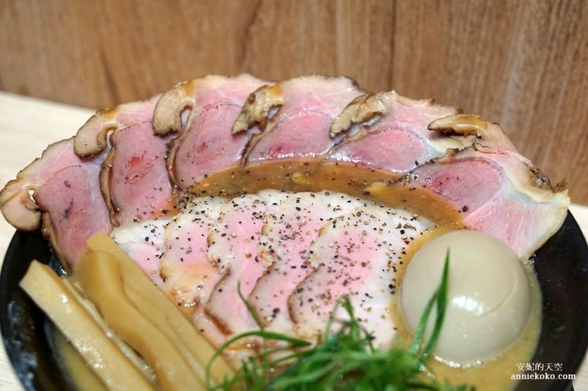 [頂溪站美食 辰拉麵]濃郁日系湯頭 充滿元氣讓人嘴角止不住上揚的溫暖系拉麵店 - 安妮的天空