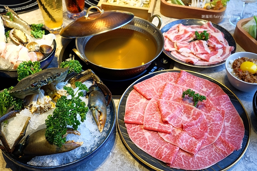 月暮藏涮涮鍋。新開幕！史上最浮誇個人涮涮鍋，日本和牛、活體海鮮，個人套餐499元起，藏身超美玻璃屋！ @蹦啾♥謝蘿莉 La vie heureuse
