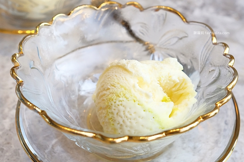 月暮藏涮涮鍋。新開幕！史上最浮誇個人涮涮鍋，日本和牛、活體海鮮，個人套餐499元起，藏身超美玻璃屋！ @蹦啾♥謝蘿莉 La vie heureuse