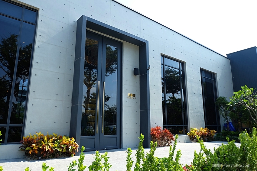 月暮藏涮涮鍋。新開幕！史上最浮誇個人涮涮鍋，日本和牛、活體海鮮，個人套餐499元起，藏身超美玻璃屋！ @蹦啾♥謝蘿莉 La vie heureuse