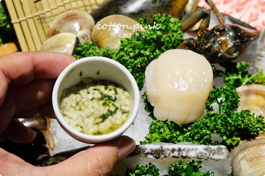 台中最潮小火鍋-不只超好拍更好吃～月暮藏涮涮鍋和牛海鮮吃起來！ - 棉花糖的天空