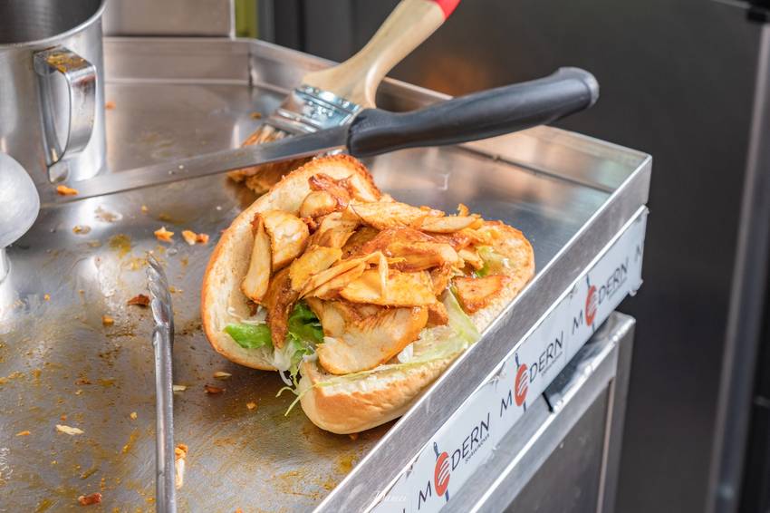 高雄前鎮｜摩登沙威瑪-超飽滿的沙威瑪，口味清爽不膩口