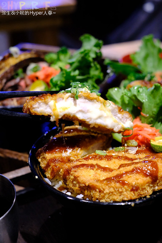 台中丼飯,台中定食,台中廣三sogo美食,台中日式丼飯,台中日式定食,台中燒肉,台中牛丁次郎坊,台中美食,廣三sogo美食,廣三SOGO餐廳,牛丁次郎坊SOGO店,牛丁次郎坊X深夜裡的和魂燒肉丼XSOGO支店 @強生與小吠的Hyper人蔘~