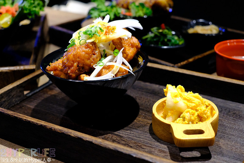 台中丼飯,台中定食,台中廣三sogo美食,台中日式丼飯,台中日式定食,台中燒肉,台中牛丁次郎坊,台中美食,廣三sogo美食,廣三SOGO餐廳,牛丁次郎坊SOGO店,牛丁次郎坊X深夜裡的和魂燒肉丼XSOGO支店 @強生與小吠的Hyper人蔘~