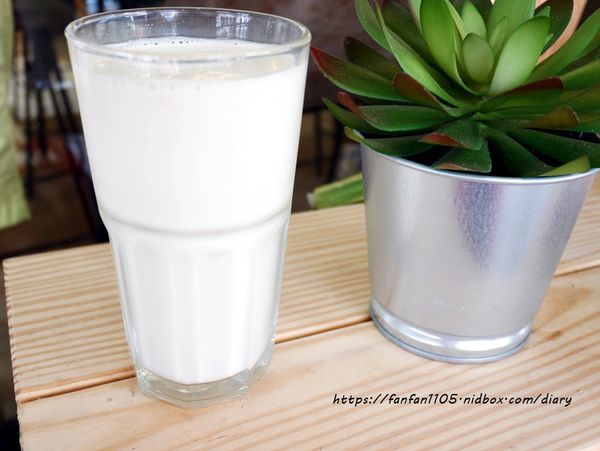 1【西門早午餐】Dejia得嘉野餐廚房 #高cp值 #手作早午餐 #特色早午餐 #芋泥 #起司瀑布 #老店新氣象 (4).JPG