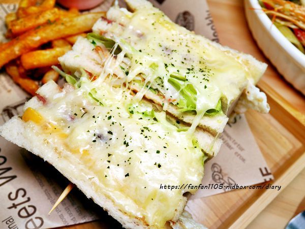 1【西門早午餐】Dejia得嘉野餐廚房 #高cp值 #手作早午餐 #特色早午餐 #芋泥 #起司瀑布 #老店新氣象 (12).JPG