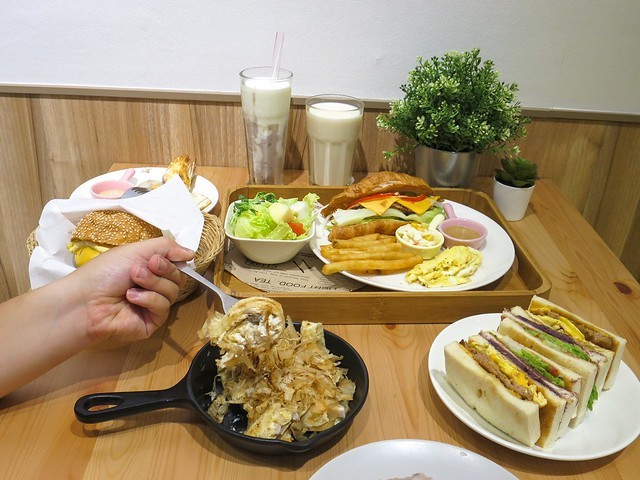 2020-07-27-19-36-13-677