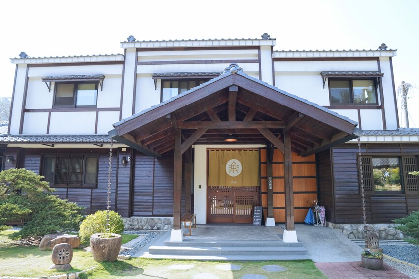 【南投埔里|美食】築樂珈琲。預約制日式庭院全榻榻米用餐空間,下午茶浮誇戚風蛋糕