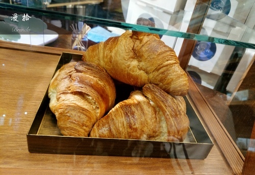 IMAG0704_mh1572182707320.jpg - 【台北咖啡廳】『漫拾』 主打不限時咖啡廳 ︱深夜出爐泡芙、可頌 熱愛甜食的先衝一波