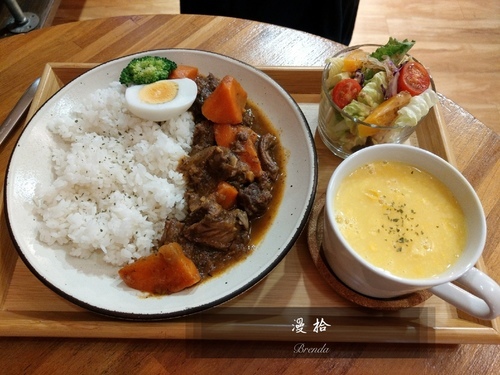 IMAG0655_mh1572182794766.jpg - 【台北咖啡廳】『漫拾』 主打不限時咖啡廳 ︱深夜出爐泡芙、可頌 熱愛甜食的先衝一波