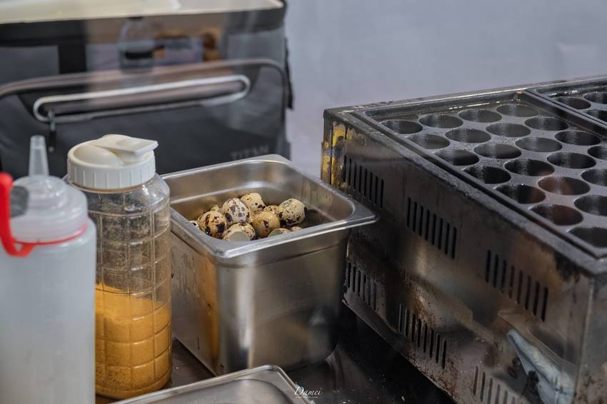 高雄苓雅｜ONE-R 章魚燒-餐車走到店面，不變的依舊是那職人精神