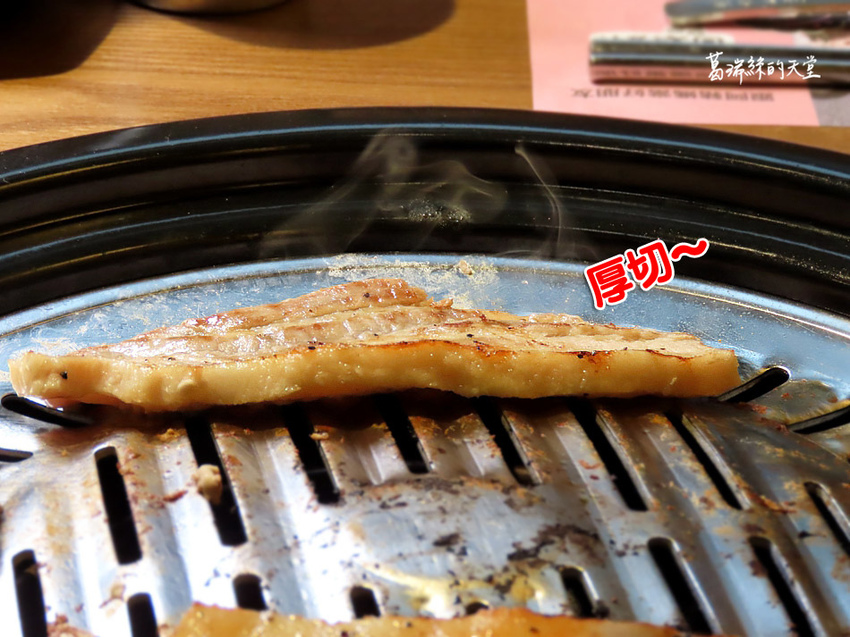 西門町美食-阿豬媽韓式烤肉X火鍋吃到飽 (35).jpg