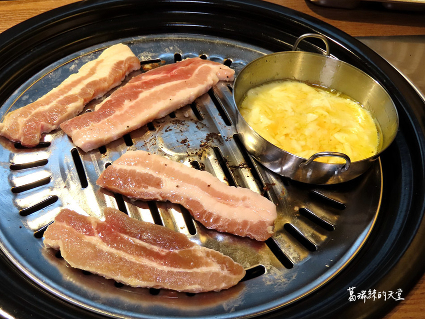 西門町美食-阿豬媽韓式烤肉X火鍋吃到飽 (33).jpg