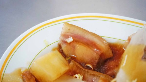 【台北美食】哈密街20巷無名小吃店-ＣＰ值爆表！絕無僅有的銅板價小吃店