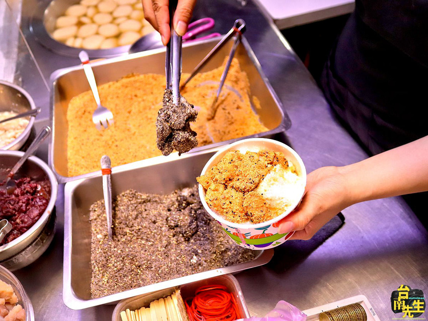 台南麻糬冰／只有夜市吃得到／純糯米手工製作／當天現煮配料不賣隔夜貨／限量供應晚來吃無／老饕才知道的隱藏版點法／麻糬控一吃就愛上