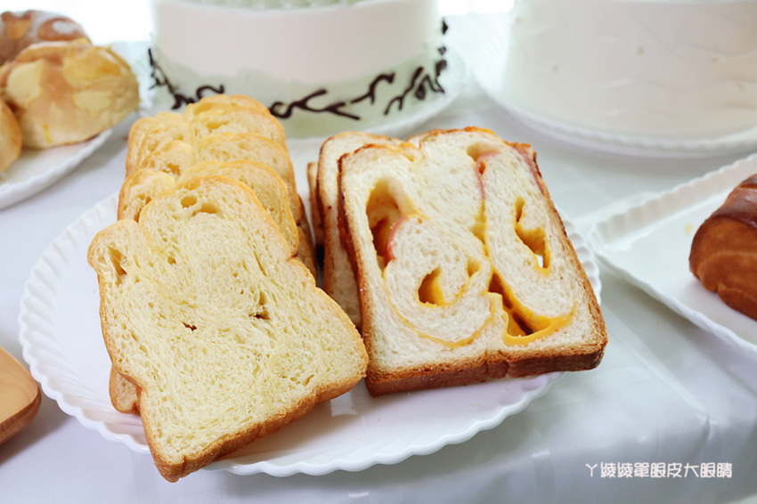 新竹竹北母親節蛋糕推薦思源麵包！母親節蛋糕預購開跑，出爐就被秒殺的熱芋泥肉鬆刈包、爆蒜乳酪湯瑪士
