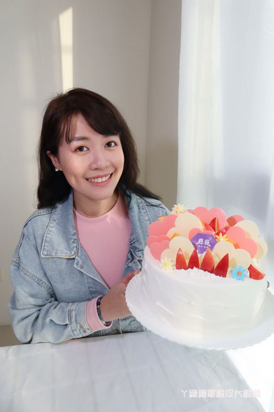 新竹竹北母親節蛋糕推薦思源麵包!母親節蛋糕預購開跑,出爐就被秒殺的熱芋泥肉鬆刈包、爆蒜乳酪湯瑪士