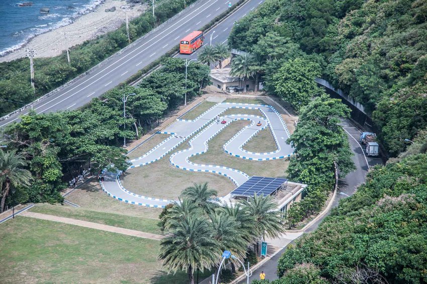 [屏東住宿]墾丁住宿推薦，一生必來一次，拍到手軟，墾丁最美無邊際泳池！墾丁H會館