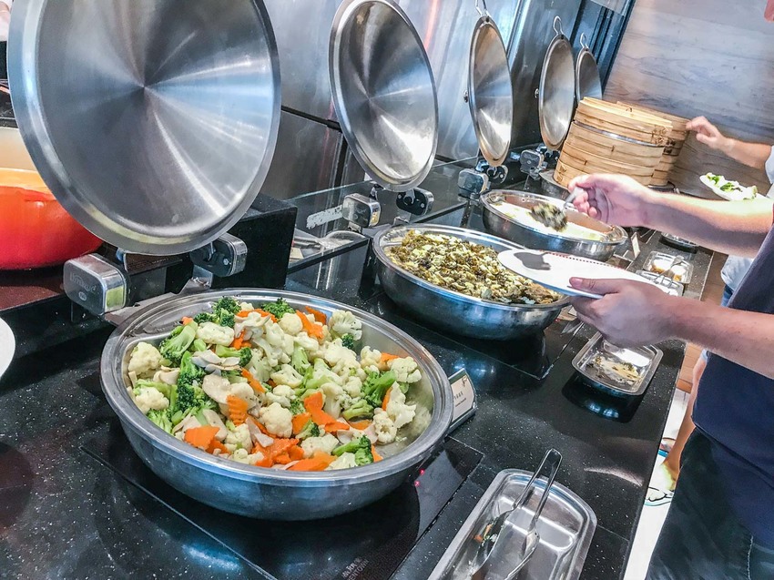 [屏東住宿]墾丁住宿推薦，一生必來一次，拍到手軟，墾丁最美無邊際泳池！墾丁H會館