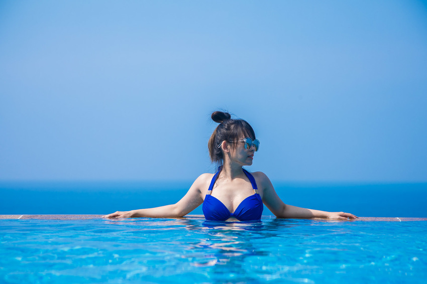 [屏東住宿]墾丁住宿推薦，一生必來一次，拍到手軟，墾丁最美無邊際泳池！墾丁H會館