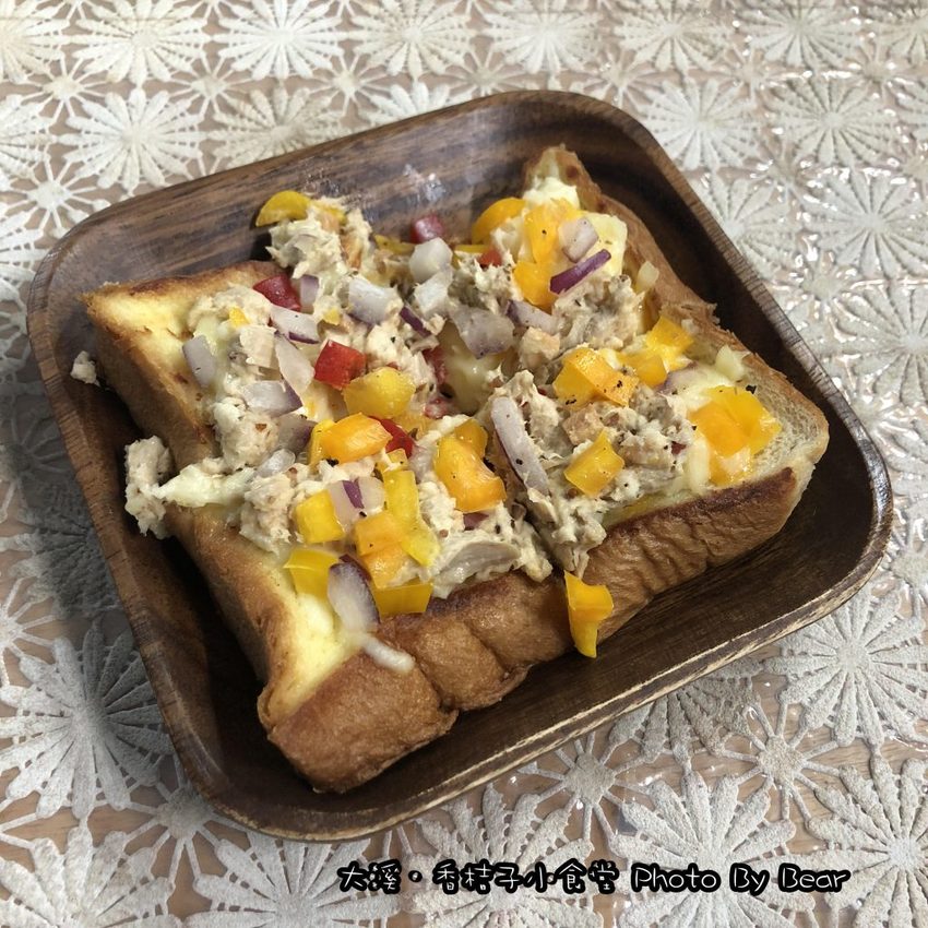 【大溪】「香桔子小食堂．隱藏版的簡單樸實好滋味(手沖咖啡/輕食/法式厚片吐司/週間選食/二手物/多目標體育館內/近賴媽媽豆花)」