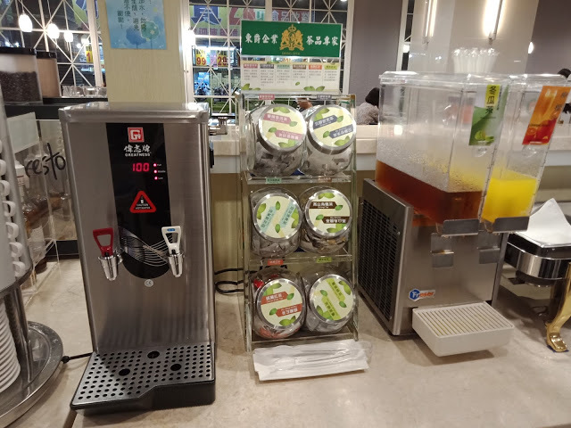 【高雄旅遊】CP值高的康橋商旅六合夜市中正館，有免費宵夜可以吃@美麗島站/市議會站