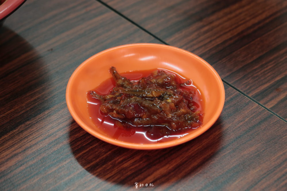 台中水湳王爺魚翅肉羹 台中西屯美食 台中傳統早餐 辣小魚乾 賽的日札 _1331.png