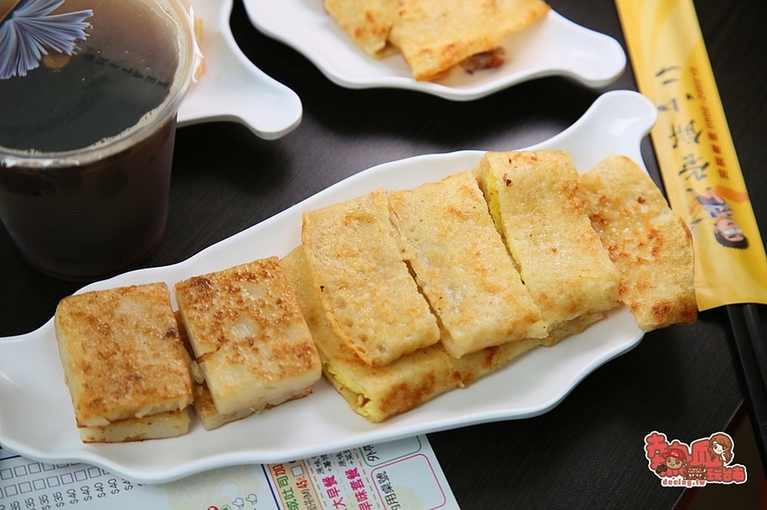 【台南早餐】這間台南蛋餅很厲害,不只包香腸還可以包烤鴨:蛋餅小二 - 熱血玩台南。跳躍新世界