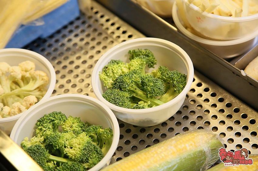 【台南美食】鹹酥雞攤也有隱藏版,永康大橋這間鹹酥雞很另類:上好味鹹酥雞 - 熱血玩台南。跳躍新世界