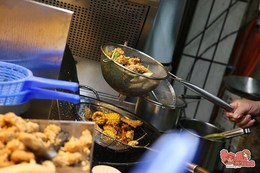 【台南美食】鹹酥雞攤也有隱藏版,永康大橋這間鹹酥雞很另類:上好味鹹酥雞 - 熱血玩台南。跳躍新世界