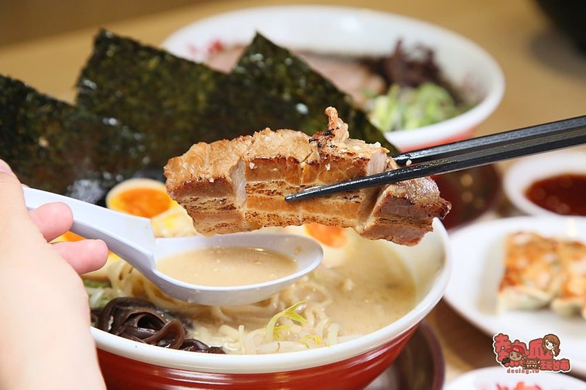 【台南美食】日本九州拉麵在台南,加麵不夠看還要送你吃煎餃:山小屋拉麵店 - 熱血玩台南。跳躍新世界