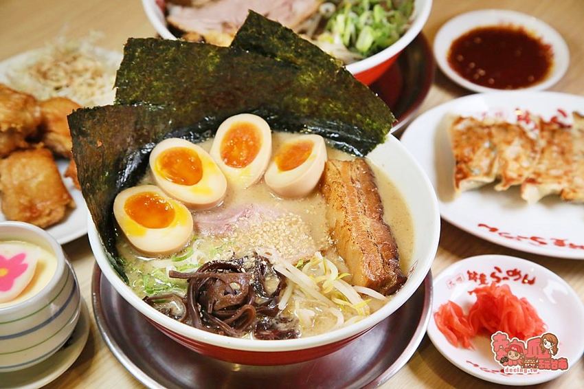 【台南美食】日本九州拉麵在台南,加麵不夠看還要送你吃煎餃:山小屋拉麵店 - 熱血玩台南。跳躍新世界