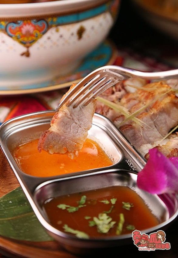 【台南美食】台南最浮誇的泰式料理店，親愛的我把整個泰國都搬來台南了：Nest de 后院泰式餐廳 - 熱血玩台南。跳躍新世界