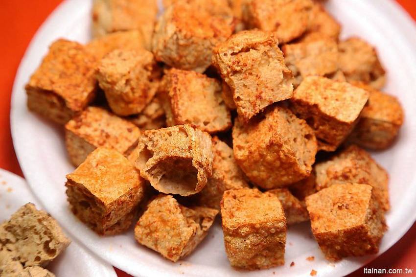 台南夜市小吃|清葉鹽酥臭豆腐~仁德太子廟夜市人氣攤~鹽酥、醬油泡菜兩吃ㄟ臭豆腐,有六種口味! - 台南好Food遊