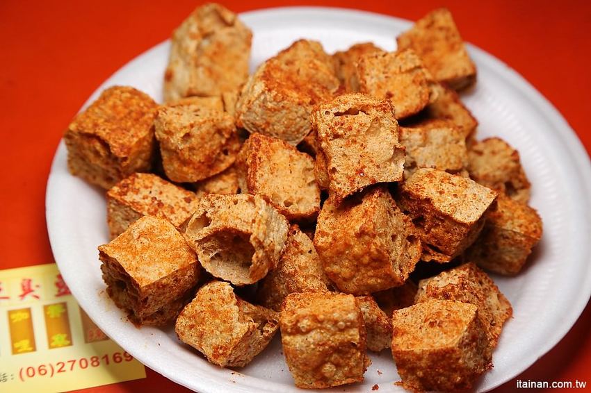 台南夜市小吃|清葉鹽酥臭豆腐~仁德太子廟夜市人氣攤~鹽酥、醬油泡菜兩吃ㄟ臭豆腐,有六種口味! - 台南好Food遊