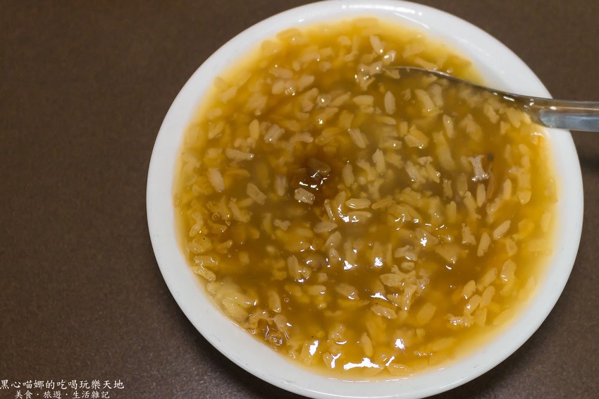 高雄苓雅︱永久八寶冰熱湯圓 光華夜市,秋冬限定超大顆白拋拋幼咪咪鮮肉湯圓!!