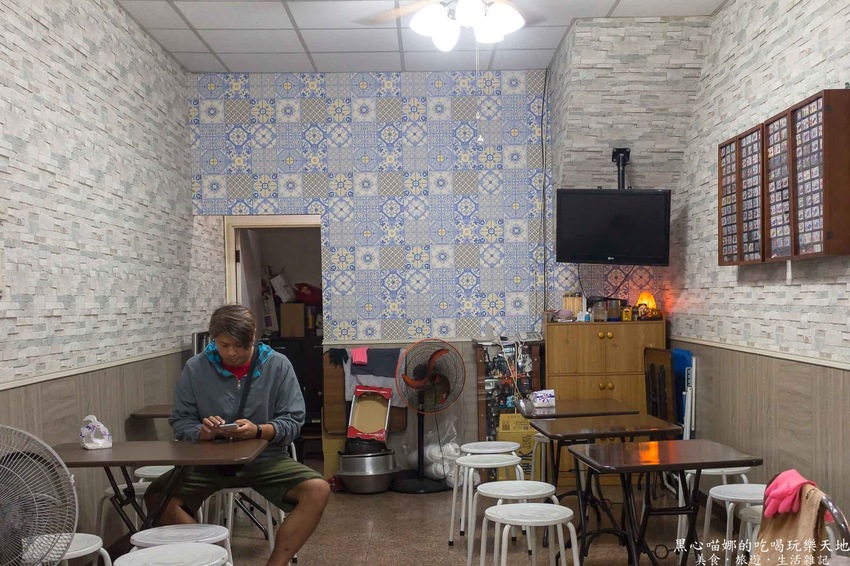 高雄苓雅︱永久八寶冰熱湯圓 光華夜市,秋冬限定超大顆白拋拋幼咪咪鮮肉湯圓!!